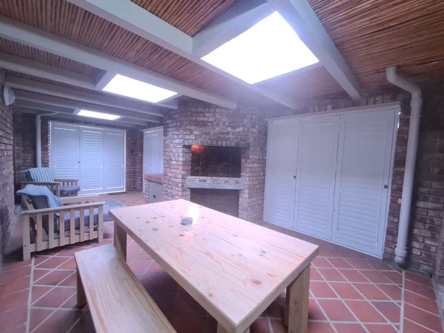To Let 3 Bedroom Property for Rent in Glentana Western Cape
